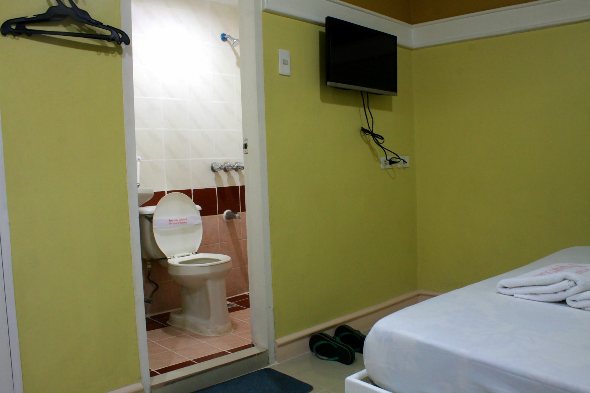 Vista Apartelle Makati City Exterior foto